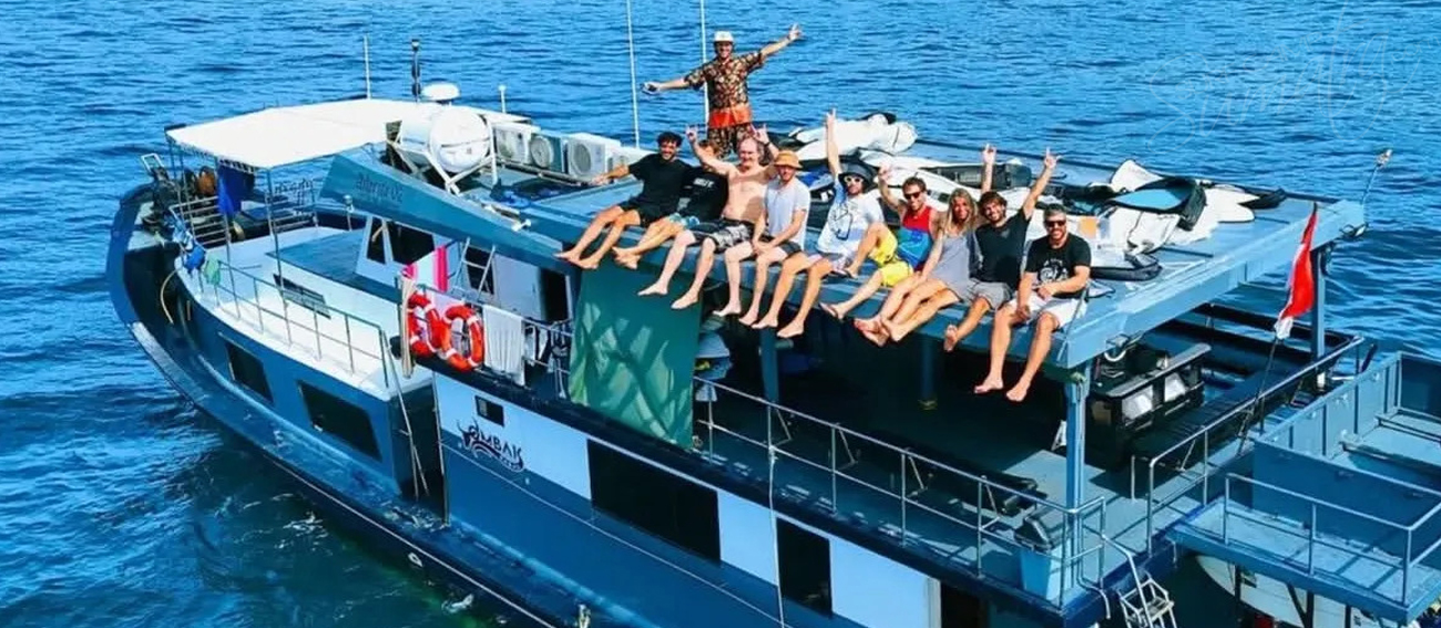 Mentawai surf charter