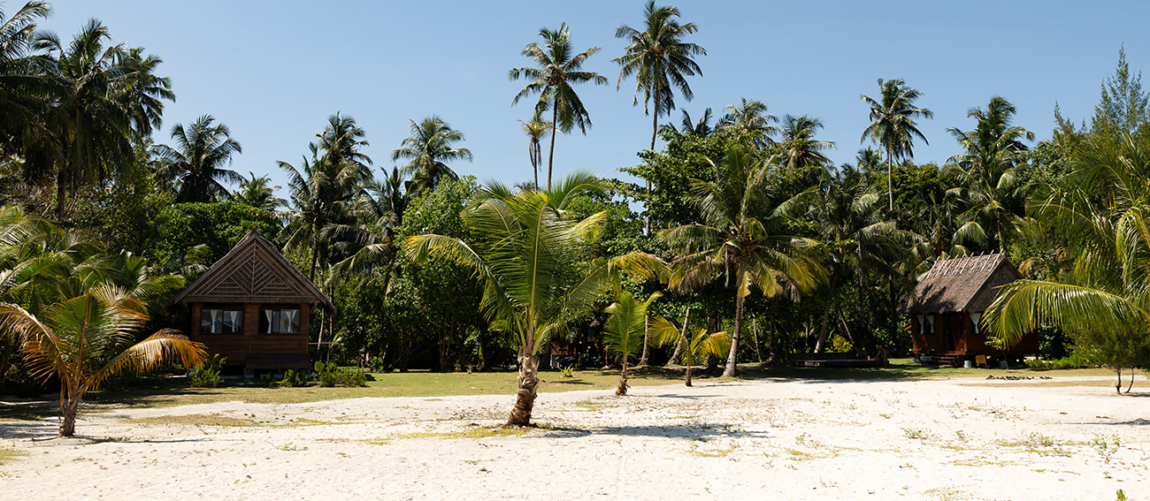 Awera Island surf camp