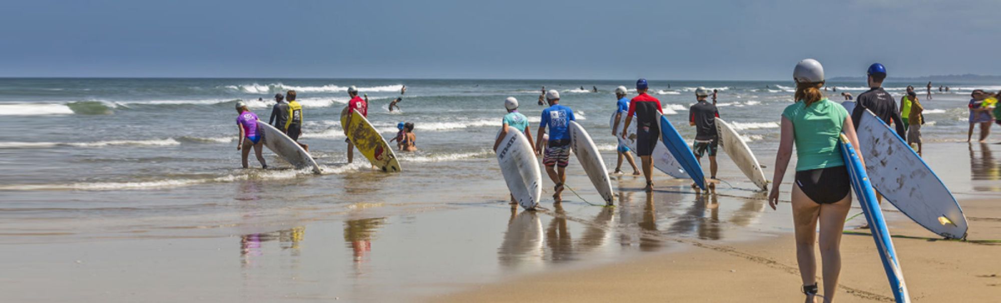 Learn to surf sumatra