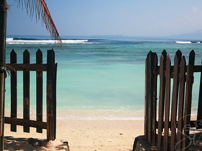 Front gate Krui surf camp