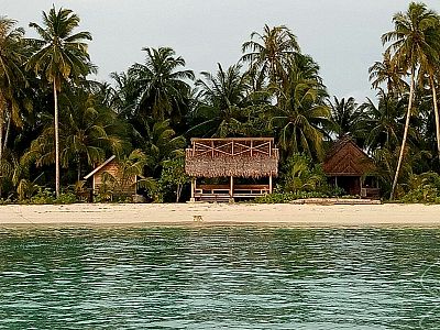 Bilou Beach Villas from the lagoon